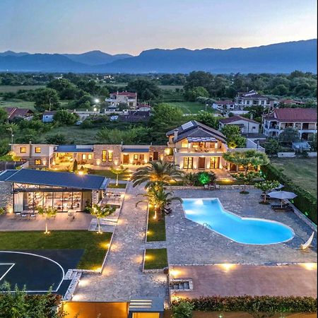 Vintage Suites Trikala Eksteriør bilde