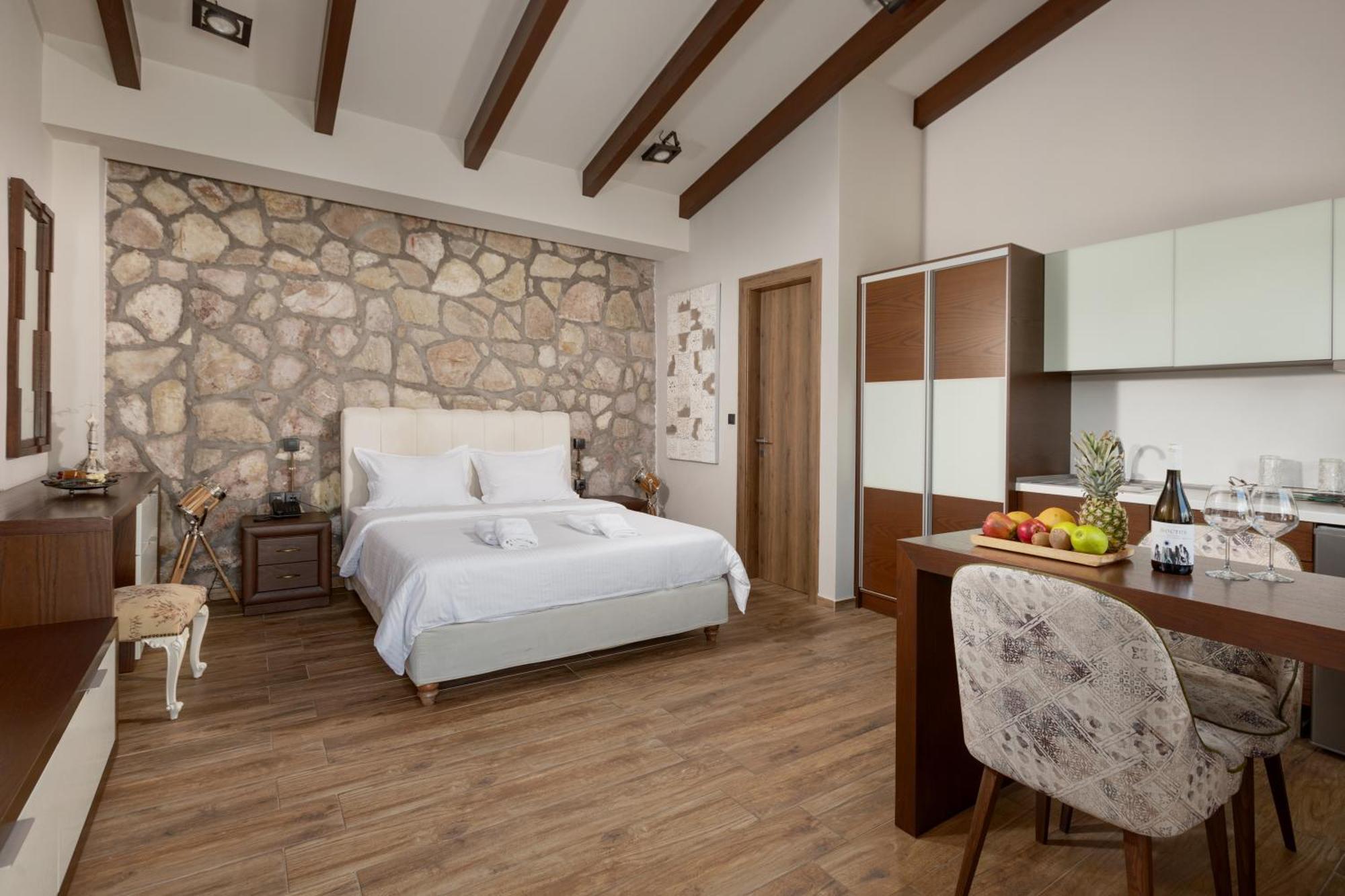Vintage Suites Trikala Eksteriør bilde